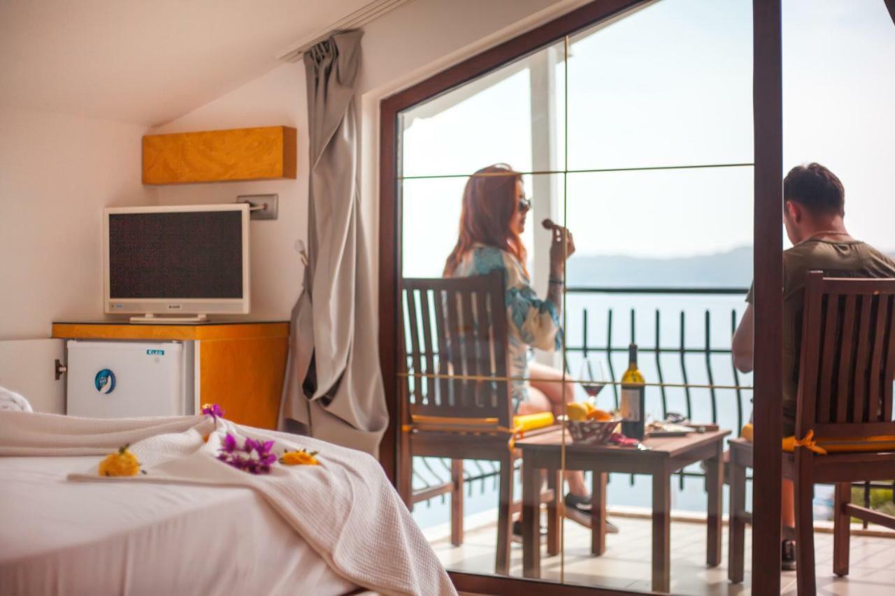 Hotel Ferah Kaş Ngoại thất bức ảnh